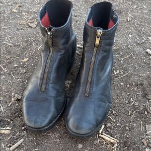 M MACCARI leather booties vintage